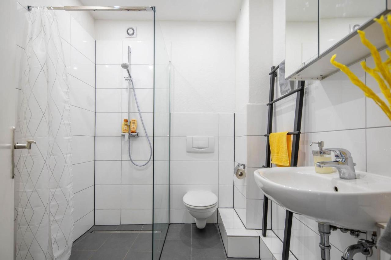 Studio Loft With Walk-In Rain-Shower Apartment Hamburg Ngoại thất bức ảnh